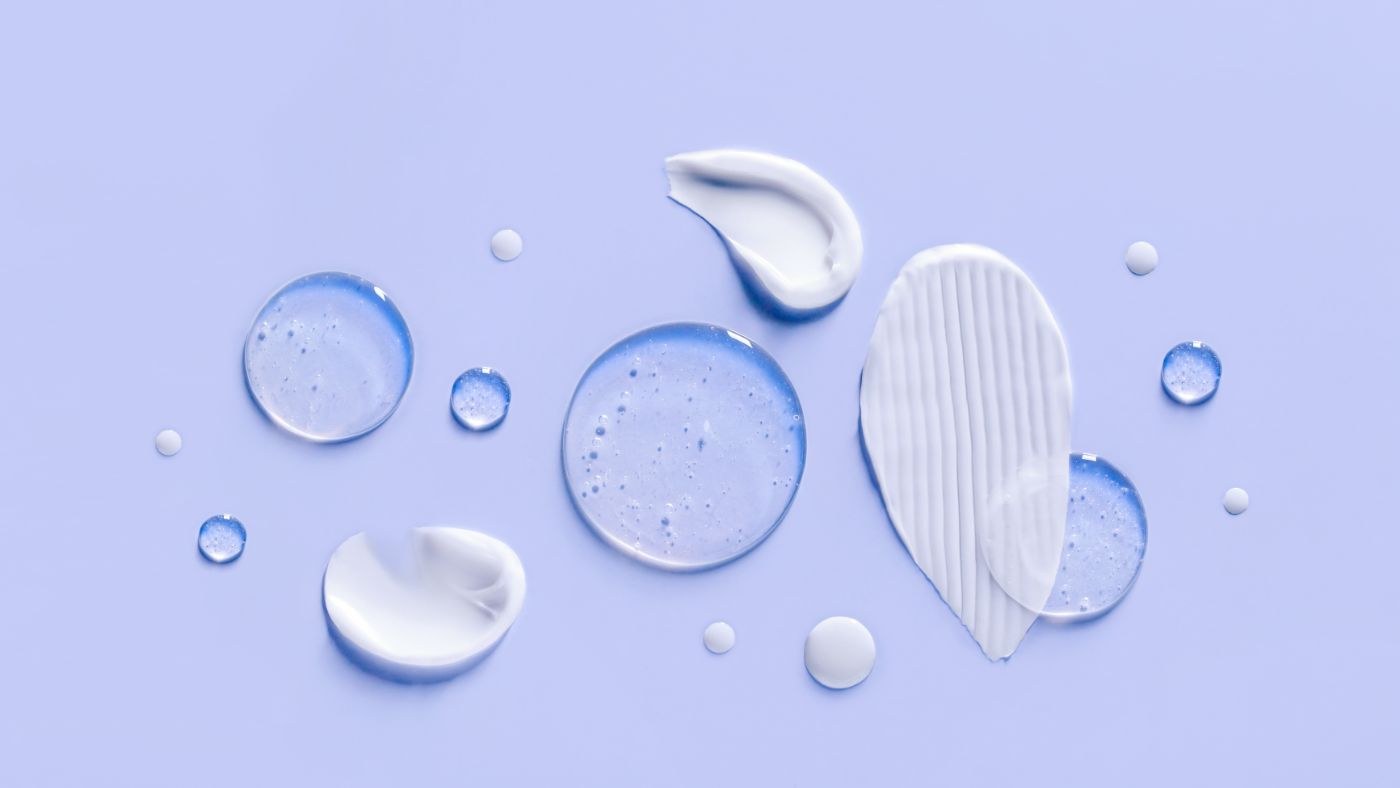 Niacinamide vs Hyaluronic Acid: What's the Difference?